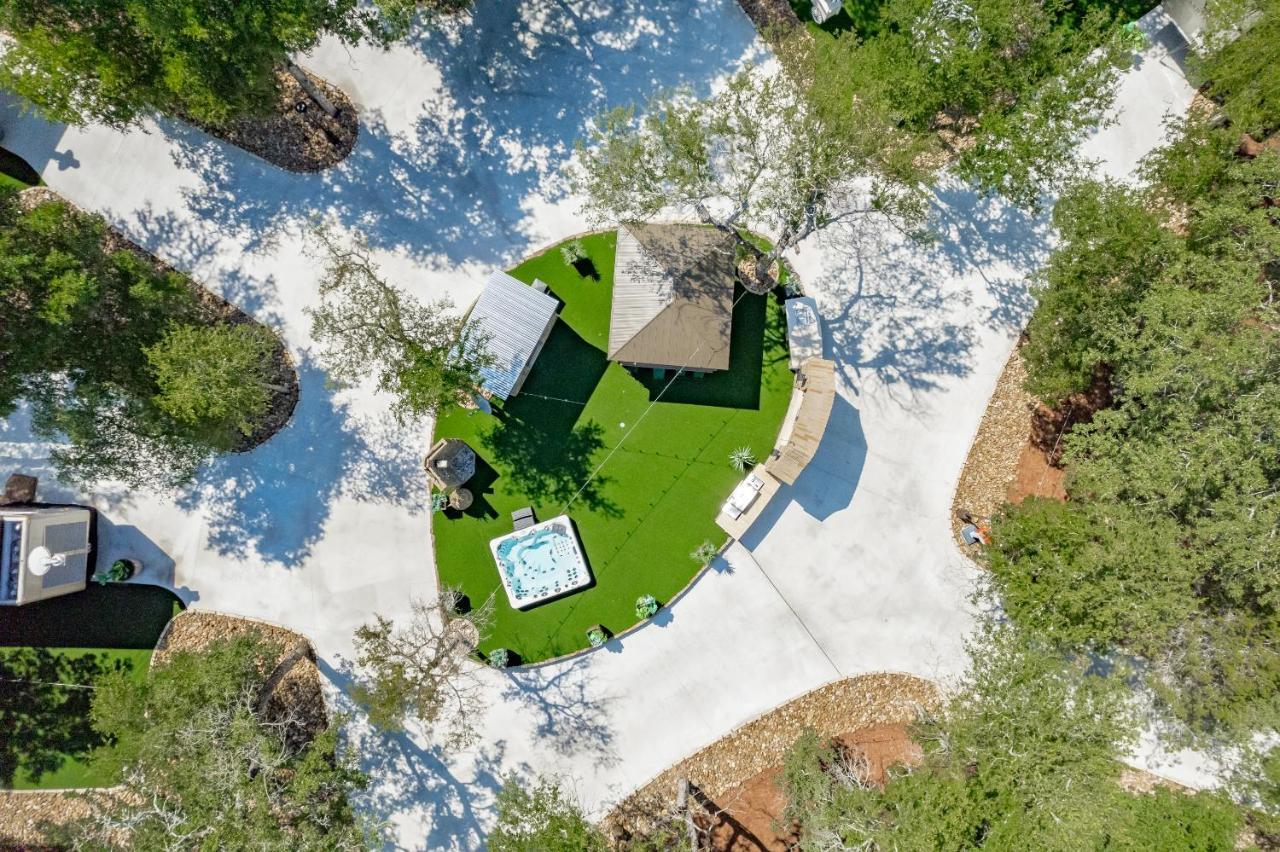 7744 Ranch Glamping Resort Остін Номер фото