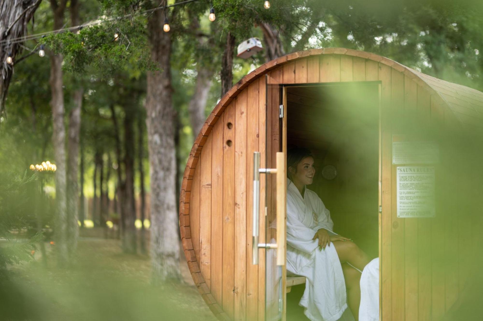7744 Ranch Glamping Resort Остін Екстер'єр фото